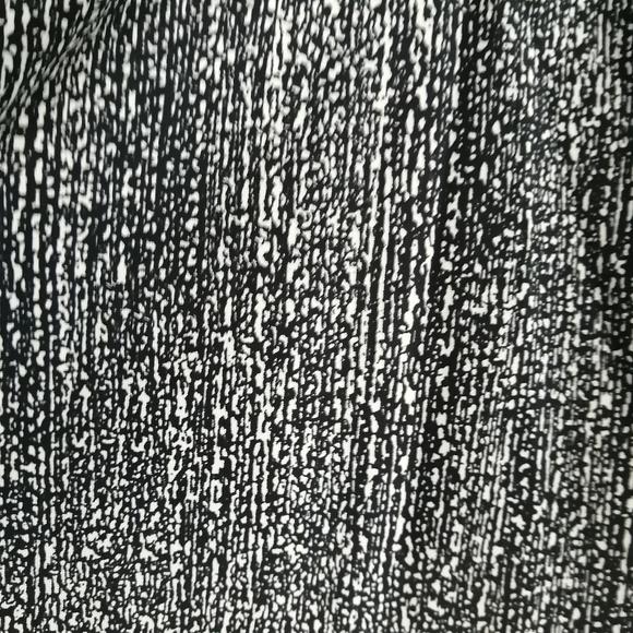 Lululemon Lost In Pace Skirt Skort Pleated Running Tennis White and Black Size 6 - Picture 6 of 16